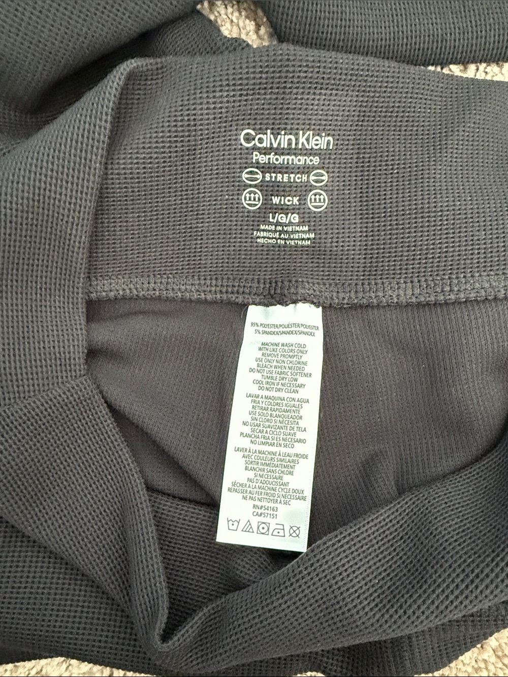 Calvin Klein Performance Set - Picture 6 of 6